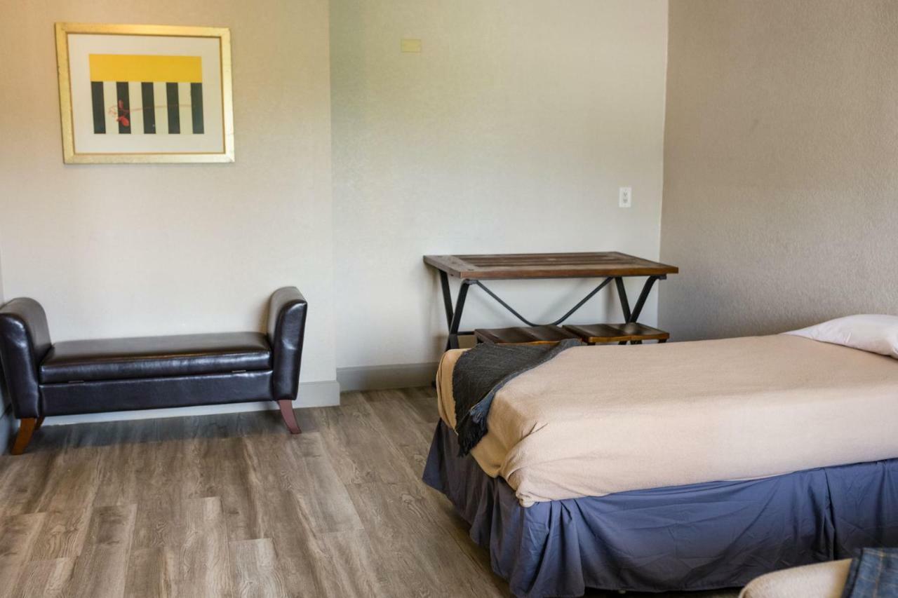 Merit Inn And Suites Beaumont Ngoại thất bức ảnh
