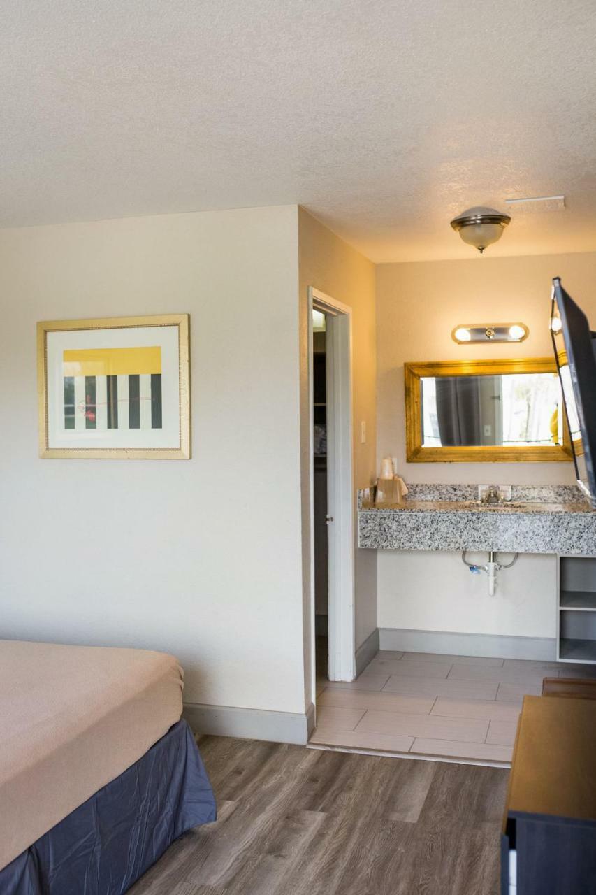 Merit Inn And Suites Beaumont Ngoại thất bức ảnh