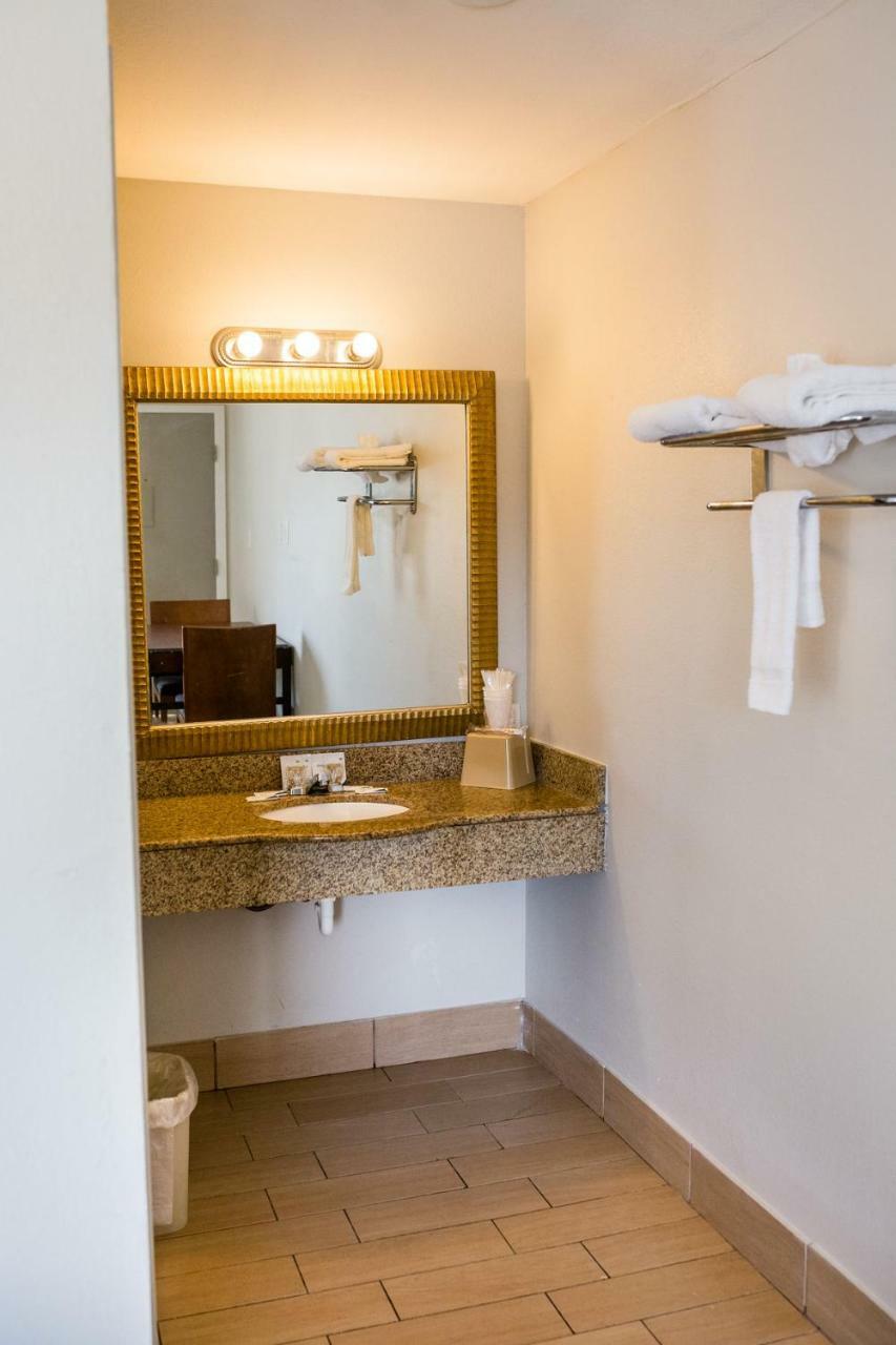 Merit Inn And Suites Beaumont Ngoại thất bức ảnh